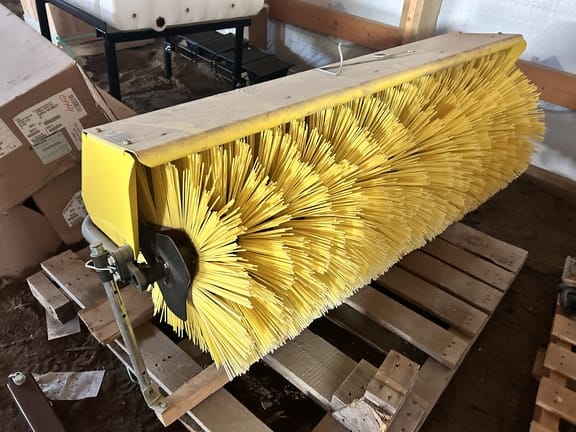 2022 John Deere 52" Broom Equipment Image0