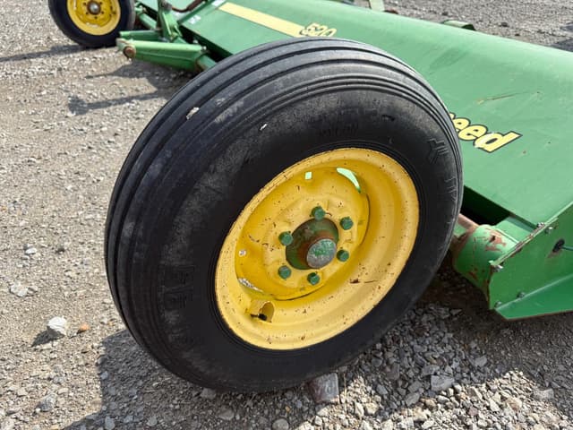 Image of John Deere 520 equipment image 4