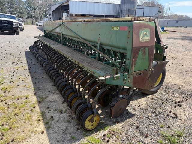 Image of John Deere 520 equipment image 2