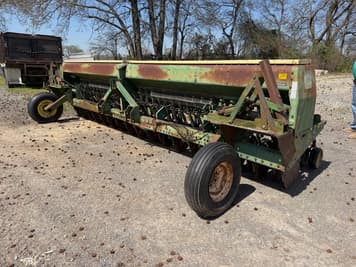 Main image John Deere 520