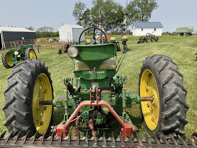 Image of John Deere 520 equipment image 4
