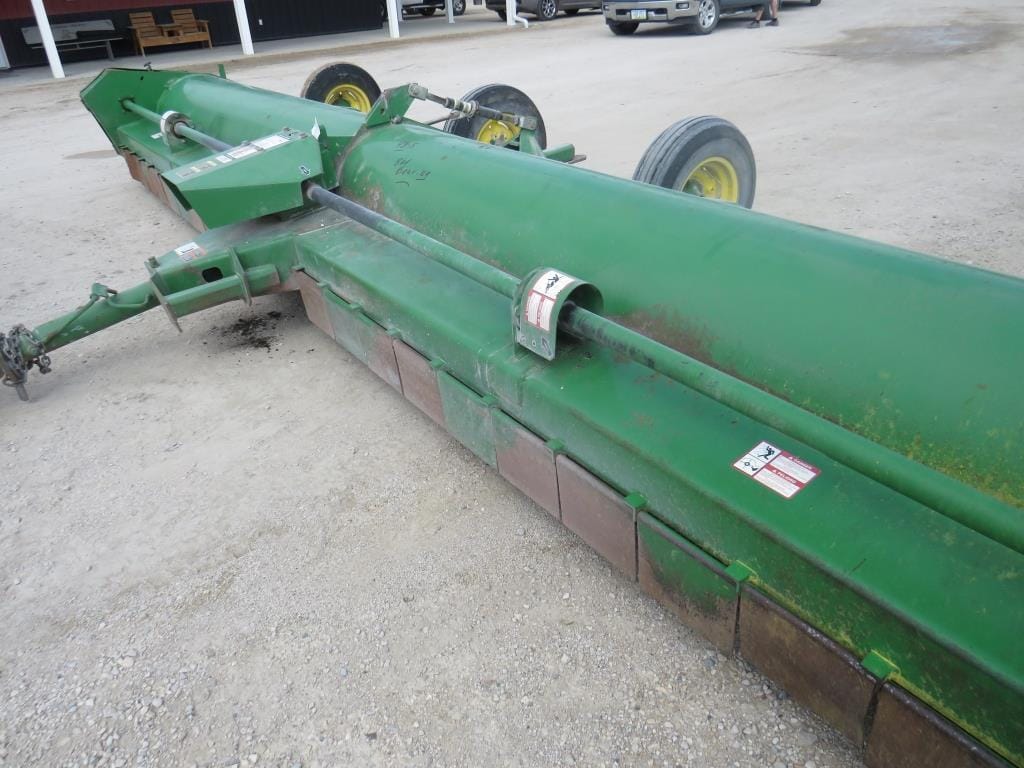 John Deere 520 Equipment Image0