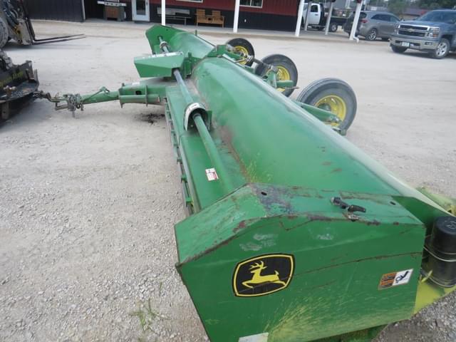 Image of John Deere 520 equipment image 1