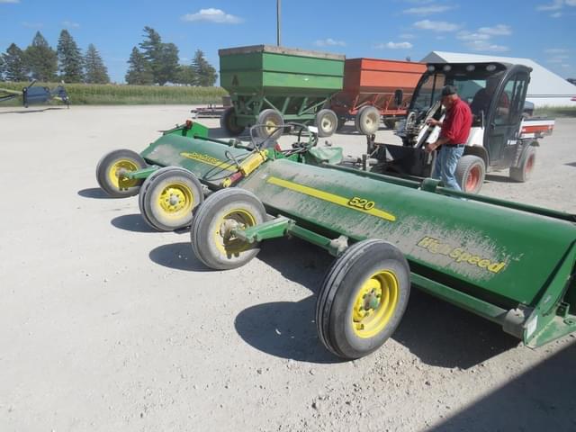 Image of John Deere 520 equipment image 2