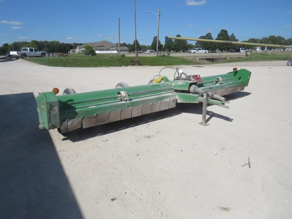 John Deere 520 Equipment Image0