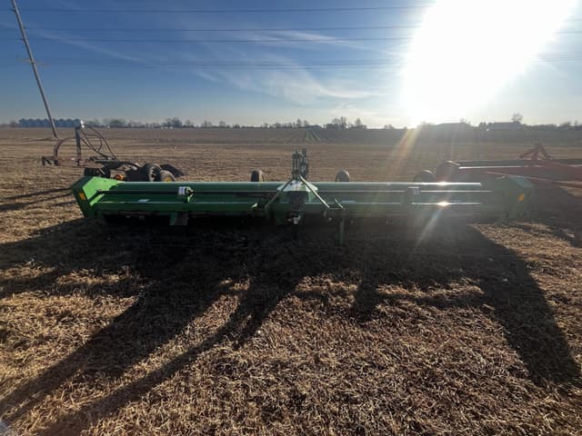 Image of John Deere 520 equipment image 2