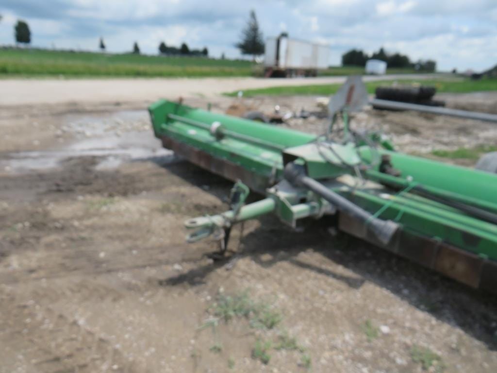 John Deere 520 Equipment Image0
