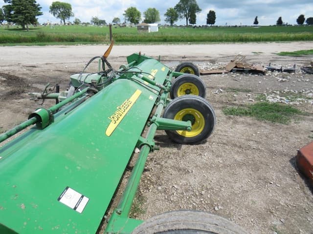 Image of John Deere 520 equipment image 3