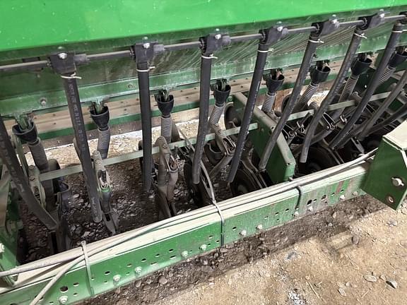 Image of John Deere 520 equipment image 1