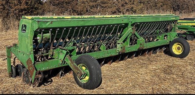 John Deere 520 Equipment Image0