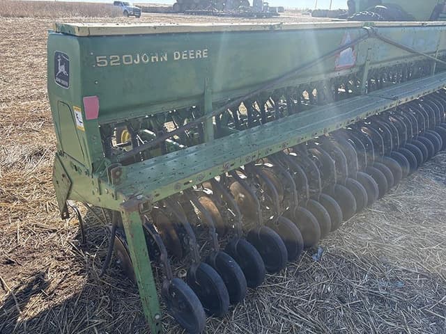 Image of John Deere 520 equipment image 4