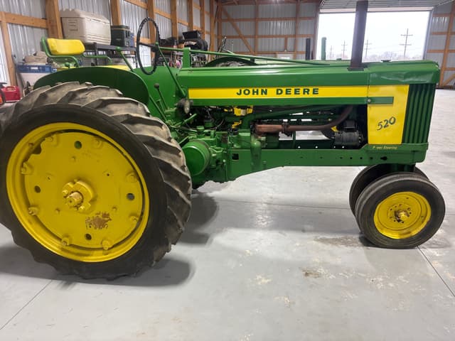 Image of John Deere 520 equipment image 1