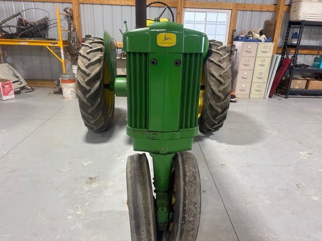 Image of John Deere 520 equipment image 2