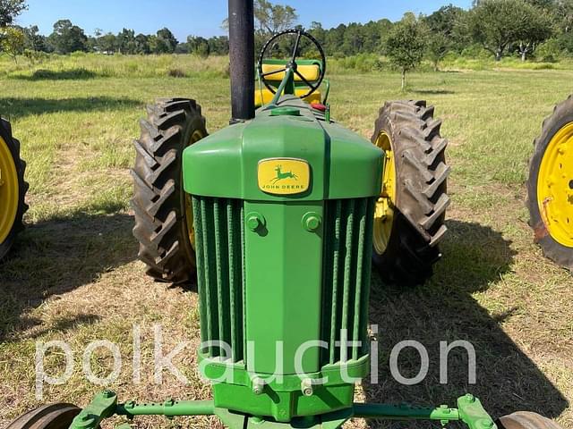 Image of John Deere 520 equipment image 1