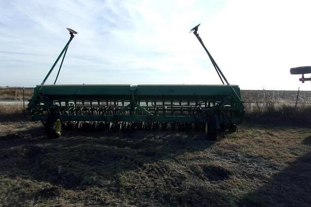 Image of John Deere 520 equipment image 2
