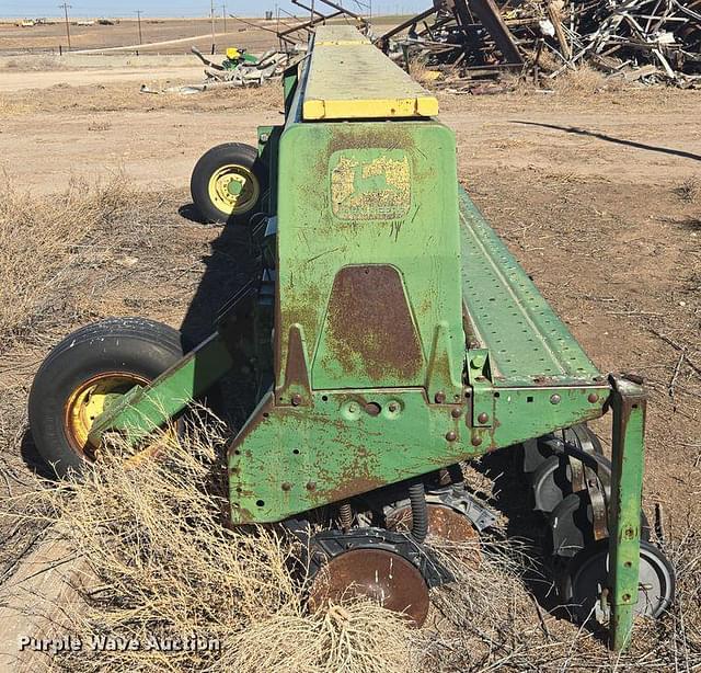 Image of John Deere 520 equipment image 4