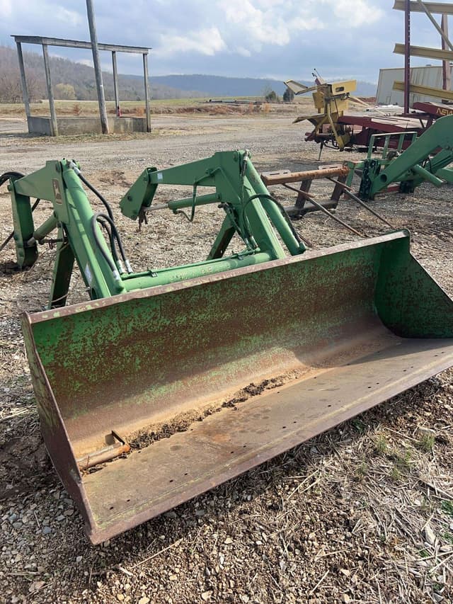 Image of John Deere 520 equipment image 4