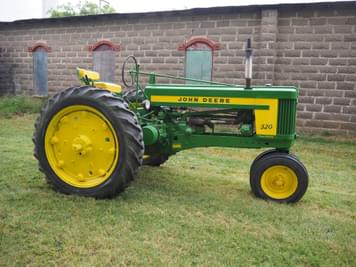 Main image John Deere 520