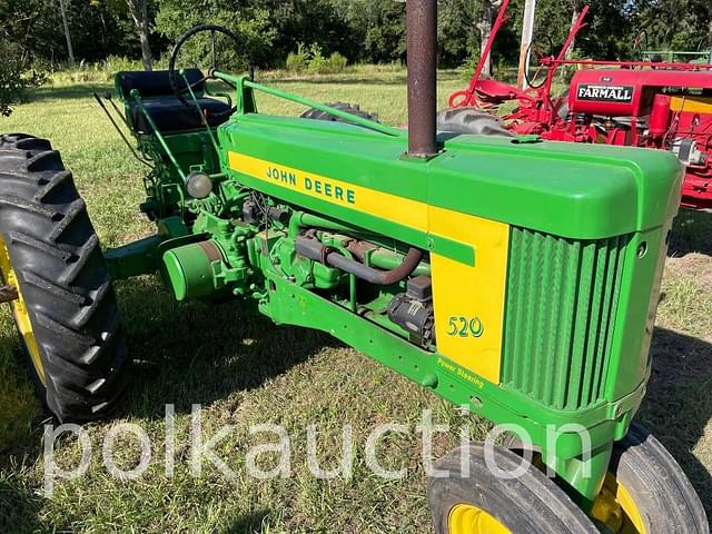 Image of John Deere 520 equipment image 1