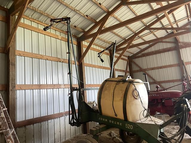 Image of John Deere 520 equipment image 2