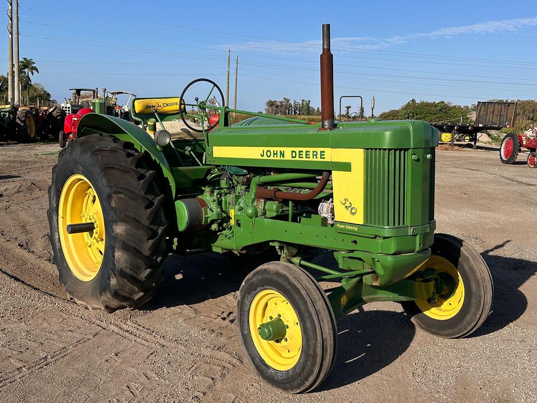 Image of John Deere 520 Primary image