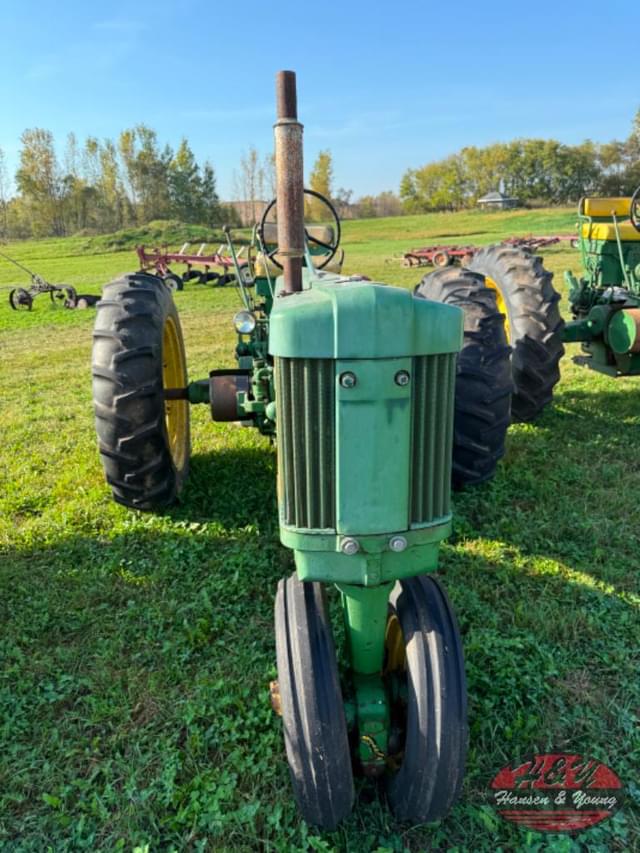 Image of John Deere 520 equipment image 3