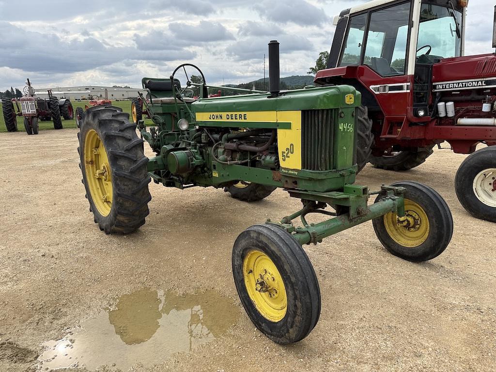 Image of John Deere 520 Primary image