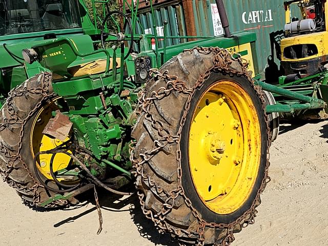 Image of John Deere 520 equipment image 2