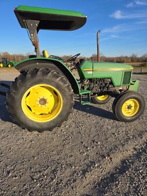 John Deere 5200 Image