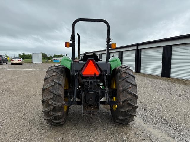 Image of John Deere 5200 equipment image 3