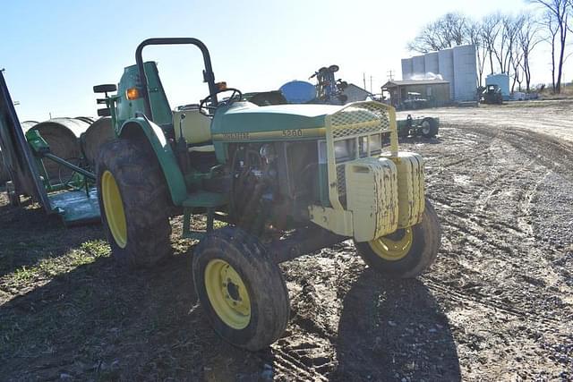 Image of John Deere 5200 equipment image 2