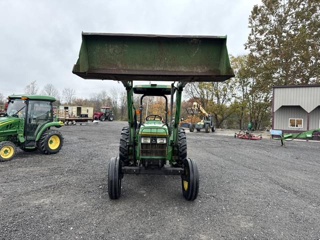 Image of John Deere 5200 equipment image 2