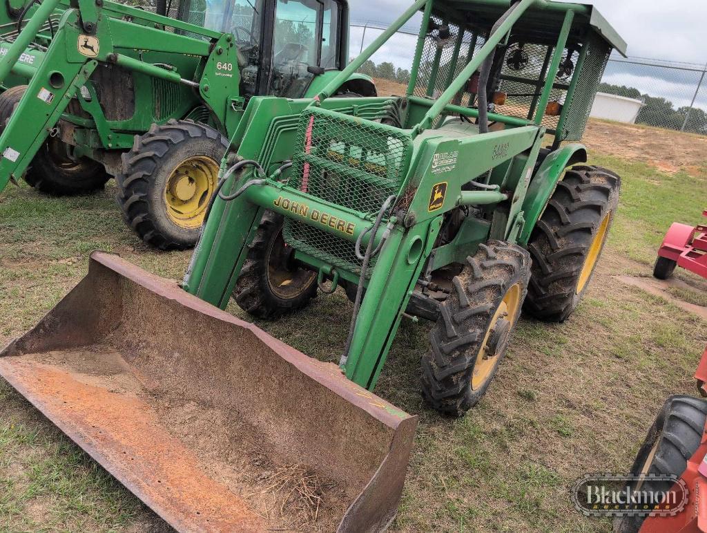 Image of John Deere 5200 Primary image