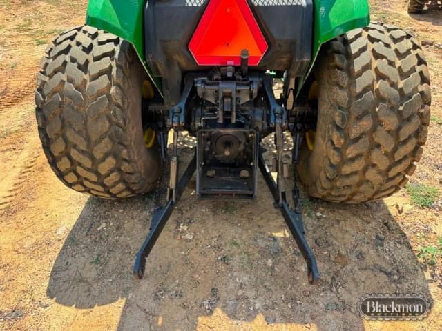 Image of John Deere 5200 equipment image 4
