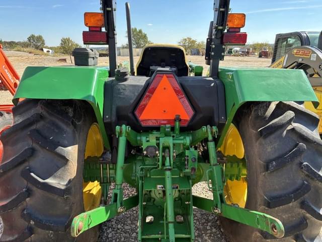 Image of John Deere 5203 equipment image 4