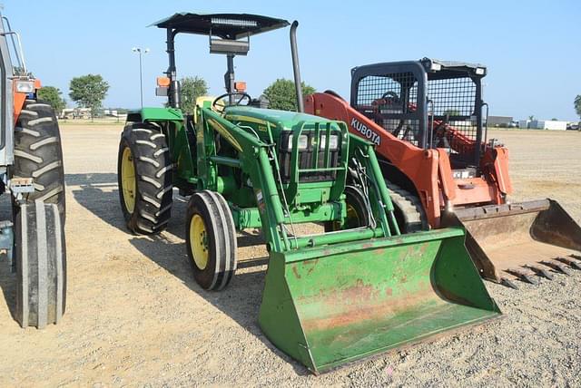 Image of John Deere 5203 equipment image 3