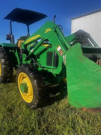 Image of John Deere 5203 equipment image 2
