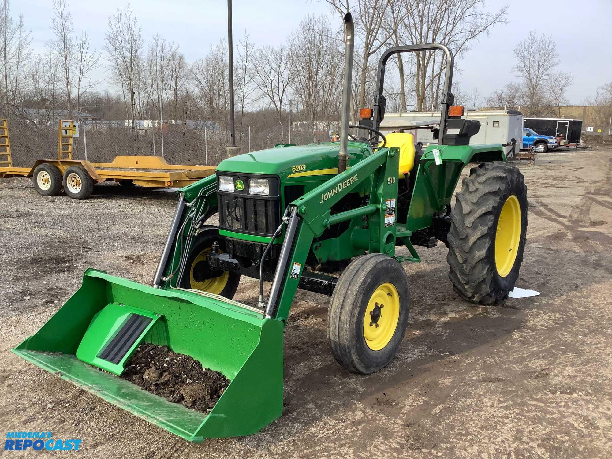 Main image John Deere 5203