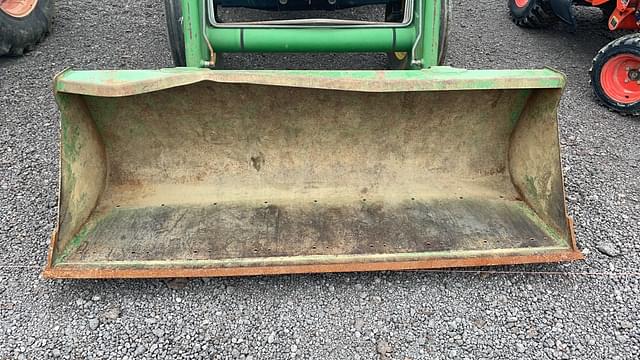 Image of John Deere 5205 equipment image 3