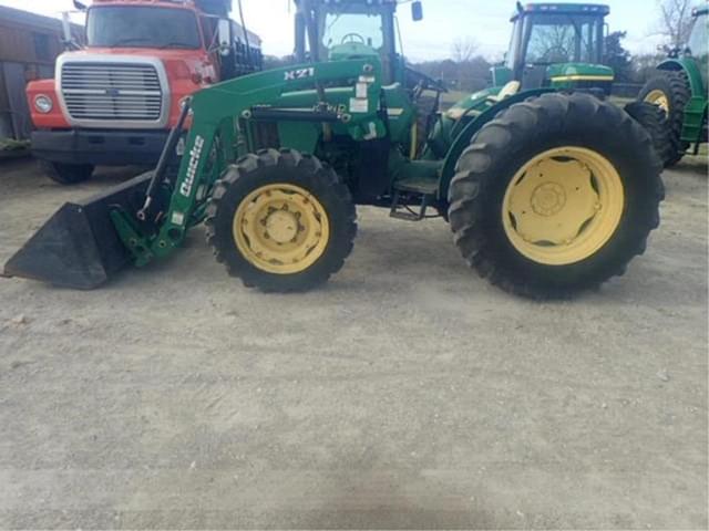 Image of John Deere 5205 equipment image 3