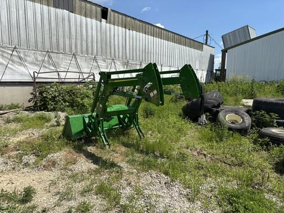 Image of John Deere 520M Primary image