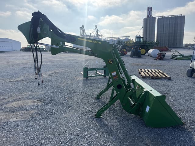 Image of John Deere 520M equipment image 3