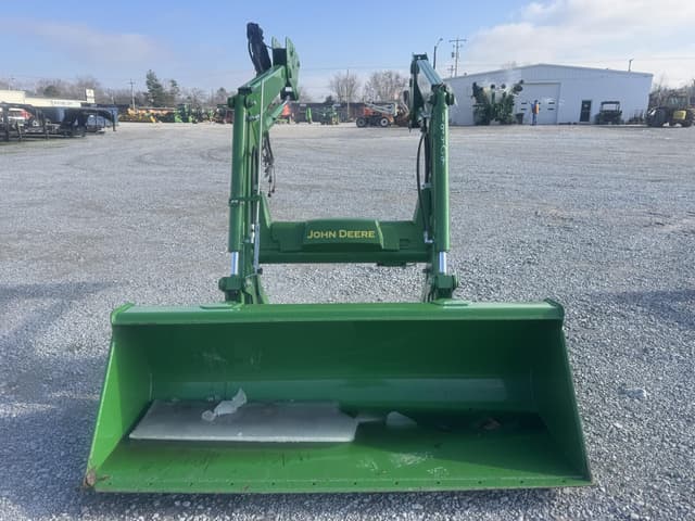 Image of John Deere 520M equipment image 1