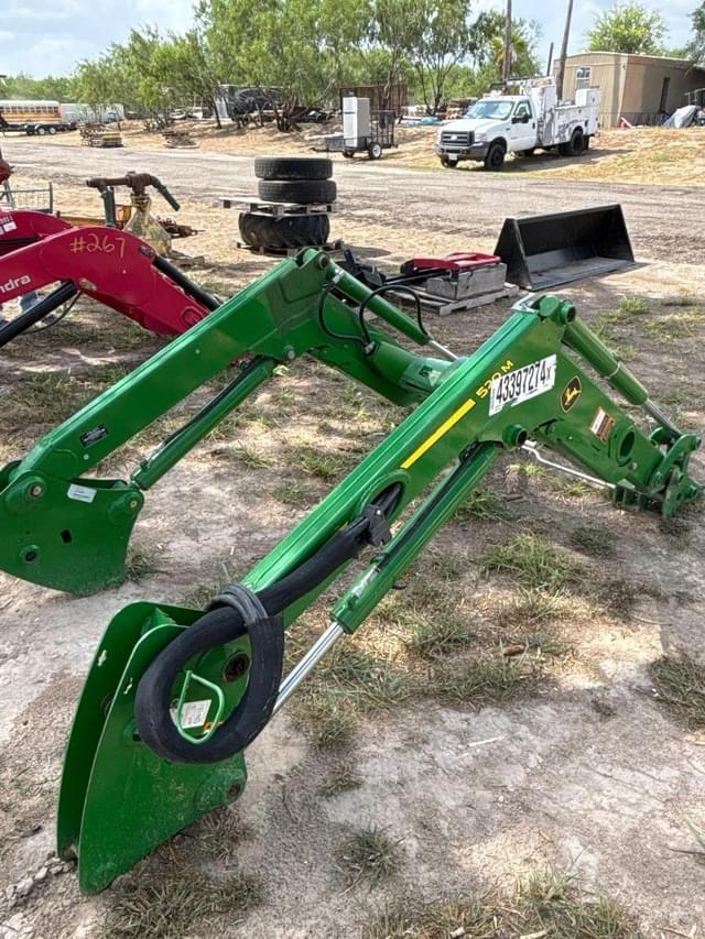 Image of John Deere 520M equipment image 3