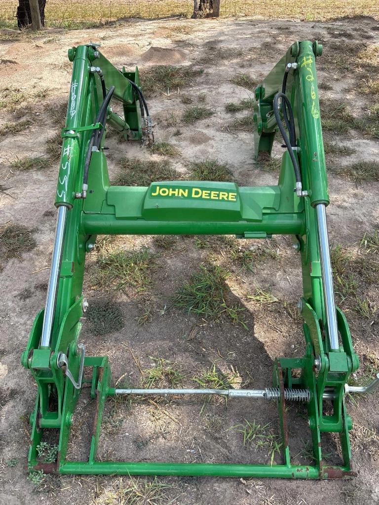 Image of John Deere 520M Primary image