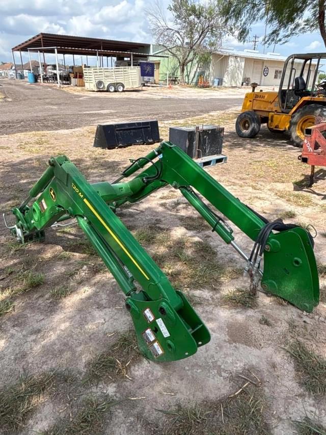 Image of John Deere 520M equipment image 2