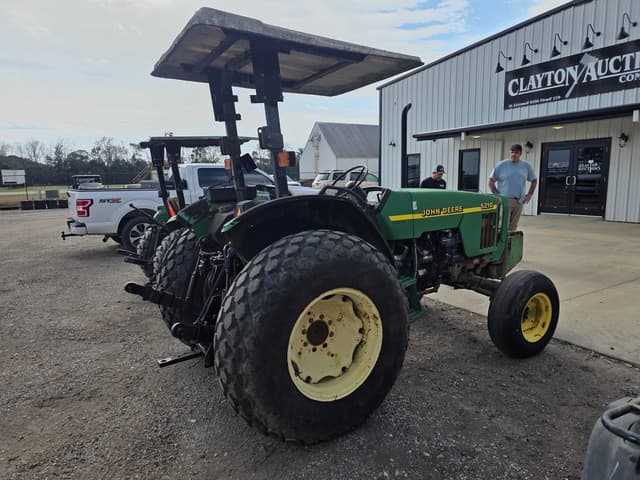 Image of John Deere 5210 equipment image 2