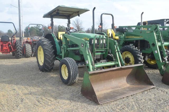Image of John Deere 5210 equipment image 3