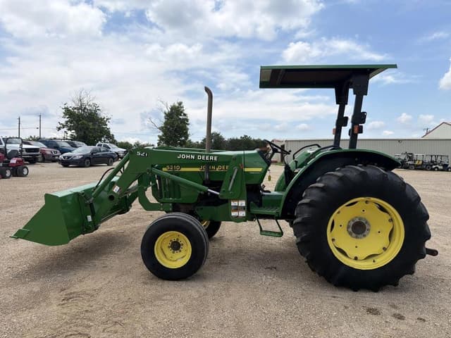 Image of John Deere 5210 equipment image 1