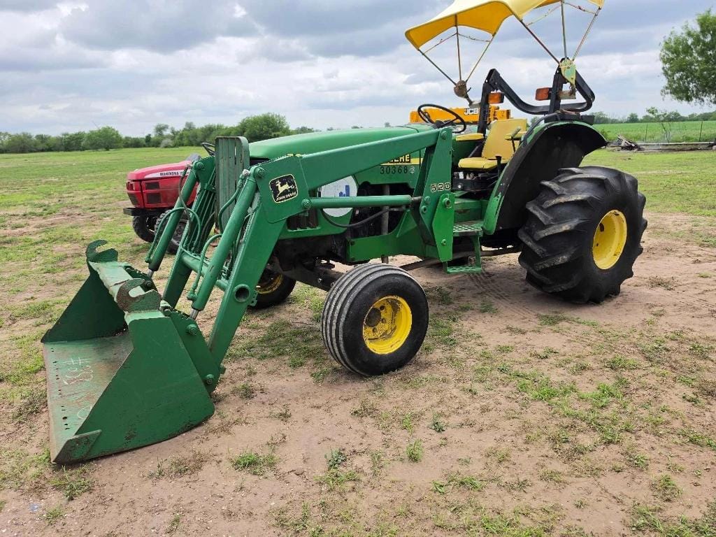 John Deere 5210 Equipment Image0